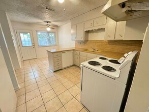 2404 Shoemaker Dr in Killeen, TX - Foto de edificio - Building Photo