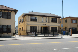 2868 W 8th St in Los Angeles, CA - Building Photo - Building Photo