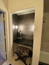 9820 N Central Ave, Unit 317 in Phoenix, AZ - Foto de edificio - Building Photo