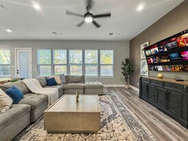 2414 Pennsylvania Ave in Dallas, TX - Building Photo