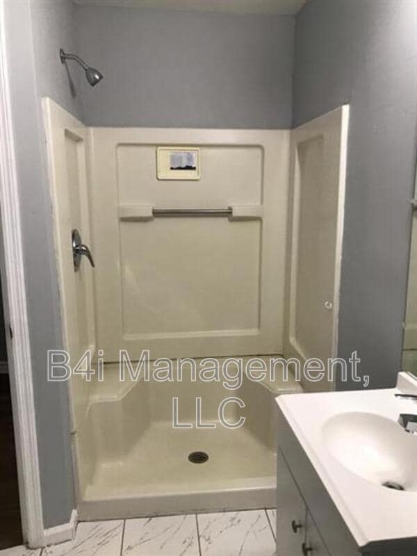 4692 Beecher St in Forest Park, GA - Building Photo - Building Photo