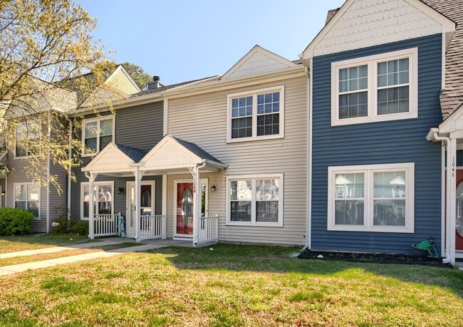 106 Heather Way in Yorktown, VA - Building Photo - Building Photo