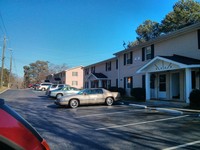 Naveed F Khan in Douglasville, GA - Foto de edificio - Building Photo