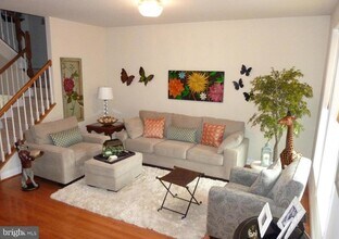 333 Caldwell Terrace SE in Leesburg, VA - Building Photo - Building Photo