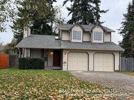 208 97th St SE in Everett, WA - Building Photo