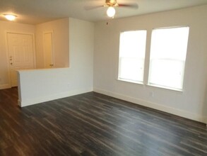 231 Silver Mist Cir in Dickinson, TX - Building Photo - Building Photo