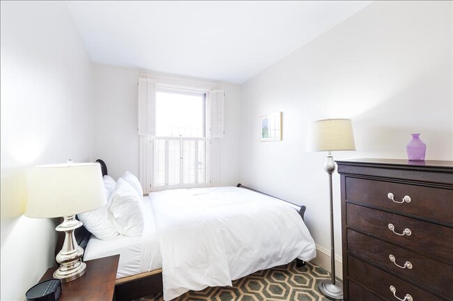 383 Commonwealth Ave, Unit 2 in Boston, MA - Building Photo - Building Photo