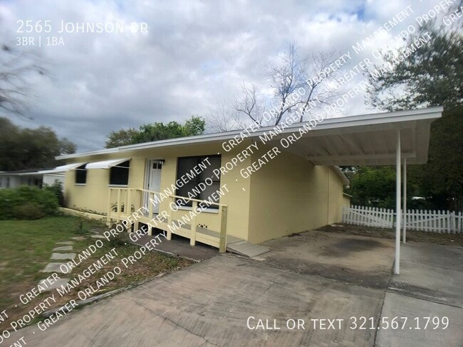 property at 2565 Johnson Dr