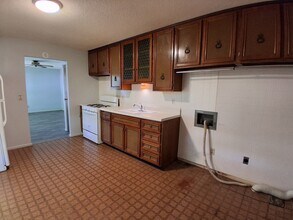 922 Sunset Rdg in Danville, IL - Building Photo - Building Photo