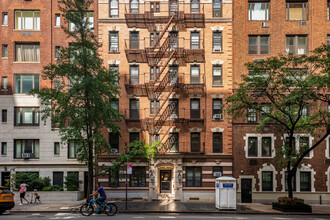 339 E 57TH St in New York, NY - Building Photo - Building Photo