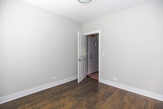 3924 N Janssen Ave, Unit 1 in Chicago, IL - Building Photo - Building Photo
