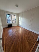 210 Roseville Ave in Newark, NJ - Building Photo