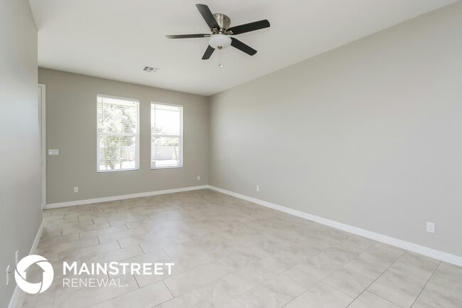 2000 N 36th St in Phoenix, AZ - Building Photo - Building Photo