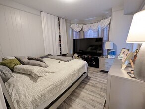 143 London St, Unit 2 in Boston, MA - Building Photo - Building Photo