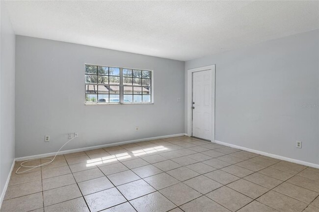 408 N Rosland Dr in Kissimmee, FL - Building Photo - Building Photo