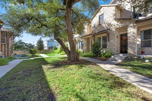 property at 13800 Lyndhurst St