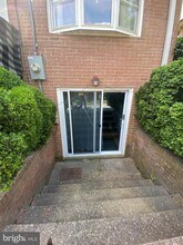 9110 Drake Pl in College Park, MD - Building Photo - Building Photo
