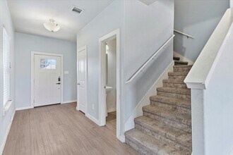 9975 Rio Doso Dr in Dallas, TX - Foto de edificio - Building Photo