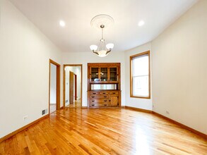 1613 W Berwyn Ave in Chicago, IL - Building Photo - Building Photo