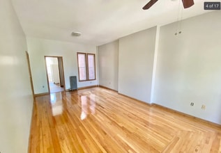 193 Beech St in Holyoke, MA - Building Photo - Building Photo