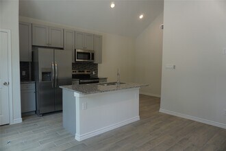 11652 Vistawood St in Willis, TX - Building Photo - Building Photo