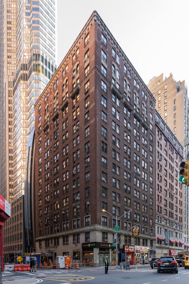 Carnegie Plaza in New York, NY - Foto de edificio - Building Photo