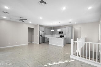 155 N Lakeview Blvd in Chandler, AZ - Building Photo - Building Photo