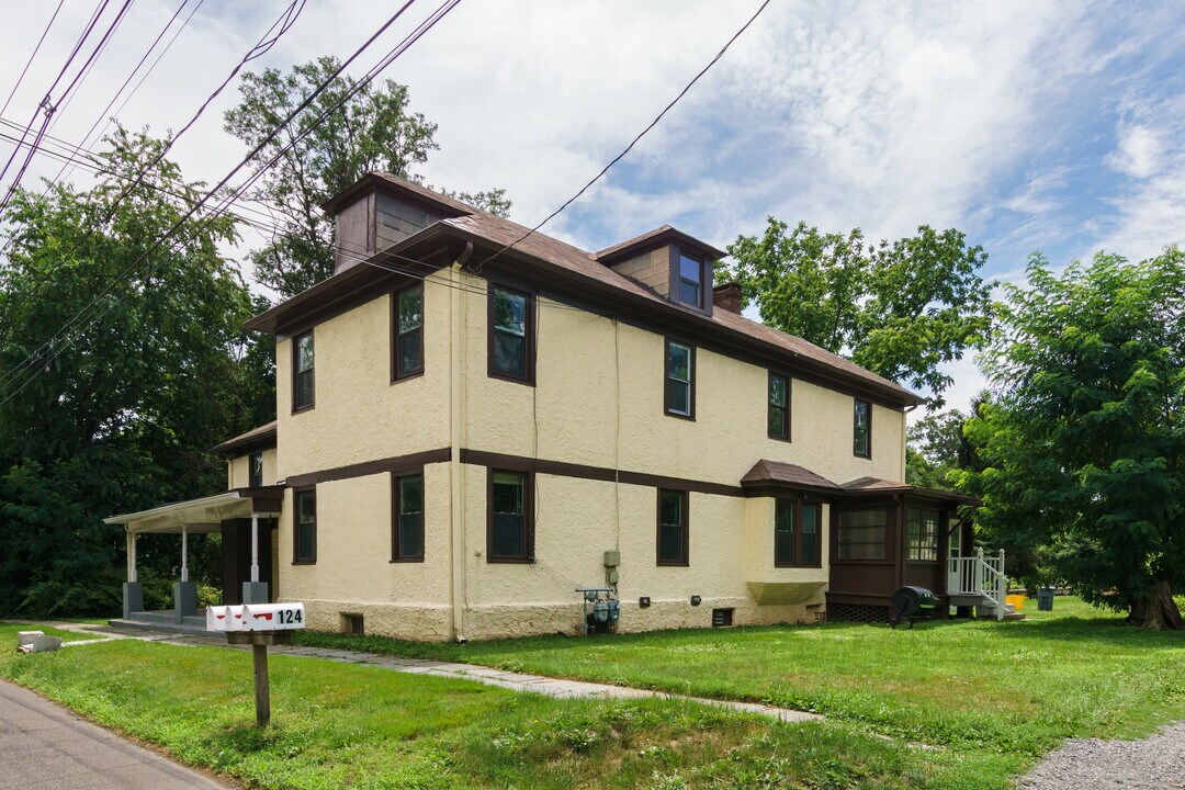 124 Washington Rd in Princeton, NJ - Building Photo
