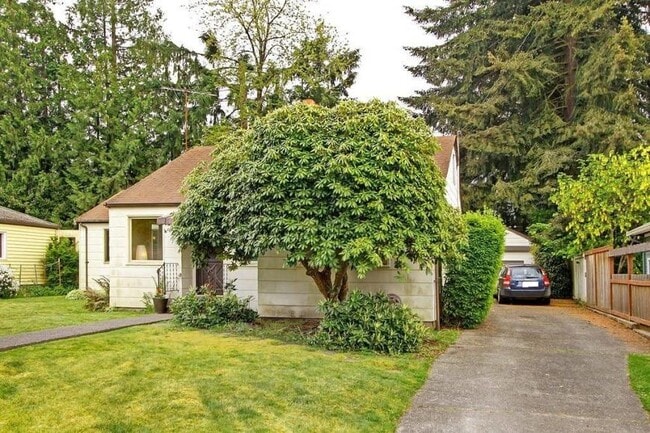 3833 NE 87th St in Seattle, WA - Building Photo - Building Photo