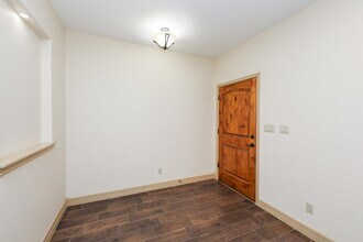 8216 Casa Verde Rd in Laredo, TX - Building Photo - Building Photo