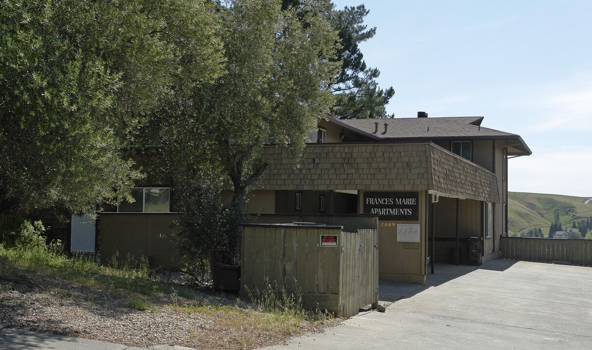 2009 Ascot Dr in Moraga, CA - Foto de edificio