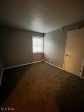 1810 Mahoning Ave NW-Unit -6 in Warren, OH - Building Photo - Building Photo