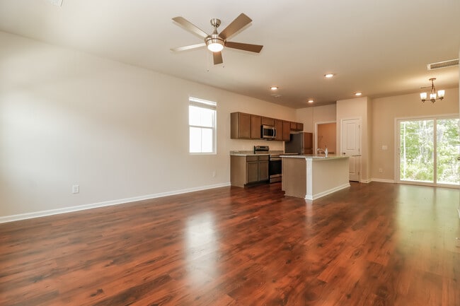 131 Morning Line Dr in Moncks Corner, SC - Building Photo - Building Photo