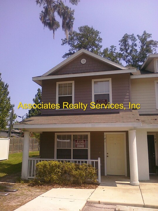 4288 SW 22nd Ln in Gainesville, FL - Building Photo