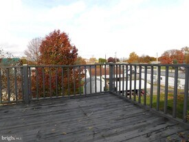 418 S Carlisle St in Greencastle, PA - Building Photo