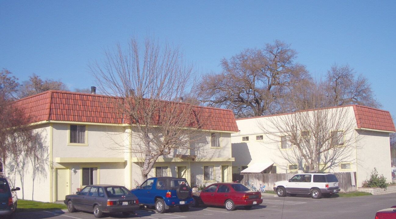 639 Park St in Paso Robles, CA - Foto de edificio