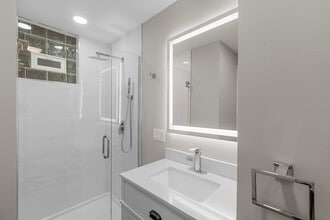 2618 N Mozart St, Unit #GDN in Chicago, IL - Building Photo - Building Photo