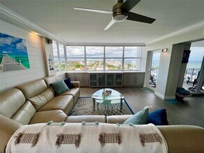 800 SE 20th Ave in Deerfield Beach, FL - Building Photo - Building Photo