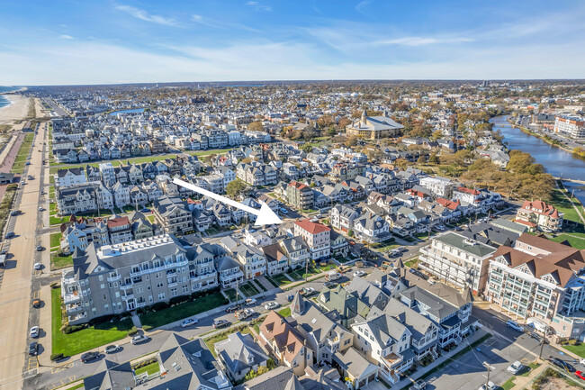 14 Seaview Ave in Ocean Grove, NJ - Building Photo - Building Photo