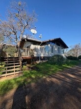 8550 Hubbard Rd in Auburn, CA - Building Photo - Building Photo
