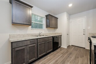 22211 Red Knot Run in Splendora, TX - Foto de edificio - Building Photo