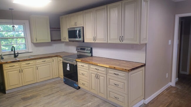 2626 Vucrest Ave in Knoxville, TN - Building Photo - Building Photo