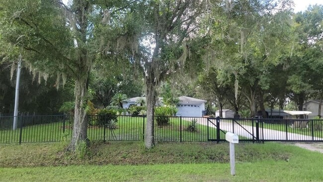property at 895 Keen Rd