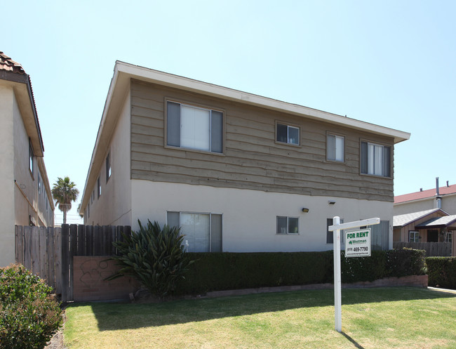 4127 33RD St in San Diego, CA - Foto de edificio - Building Photo