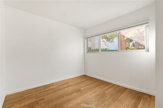 4724 Park Granada in Calabasas, CA - Building Photo - Building Photo