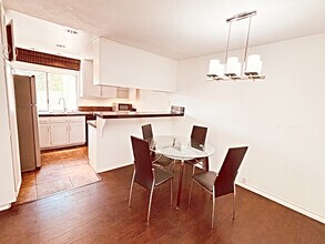 9624 Caminito Del Feliz in San Diego, CA - Building Photo - Building Photo