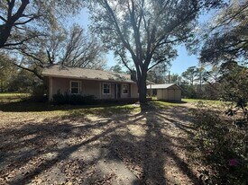 4771 Berryhill Rd in Milton, FL - Building Photo