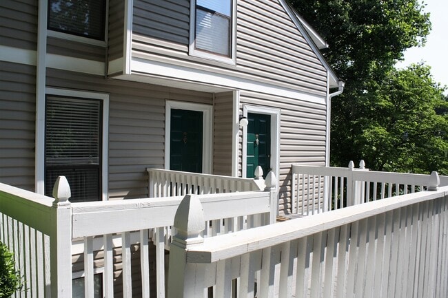 208 Wynnes Ridge Cir SE in Marietta, GA - Building Photo - Building Photo