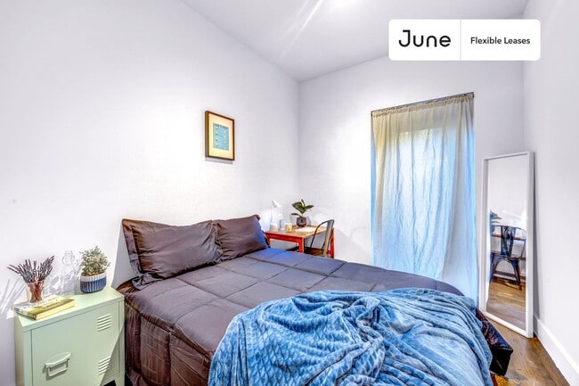 Prime ROOM at The Atlantic House, Unit 2 in Brooklyn, NY - Building Photo - Building Photo