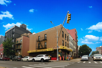 222 Calyer St in Brooklyn, NY - Building Photo - Primary Photo